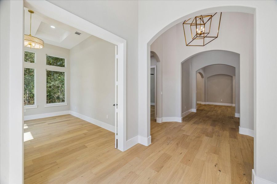 Spacious, unfurnished interior of a new home in , Montgomery (Image 20).