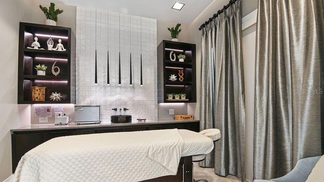 Esplanade at Center Lake Ranch Community Amenities