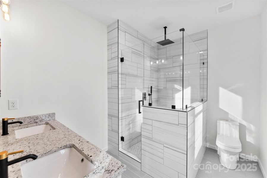 Furnished interior view inside a new home in , Shelby (Image 13).