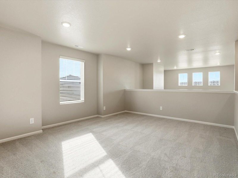 Spacious, unfurnished interior of a new home in , Commerce City (Image 32).