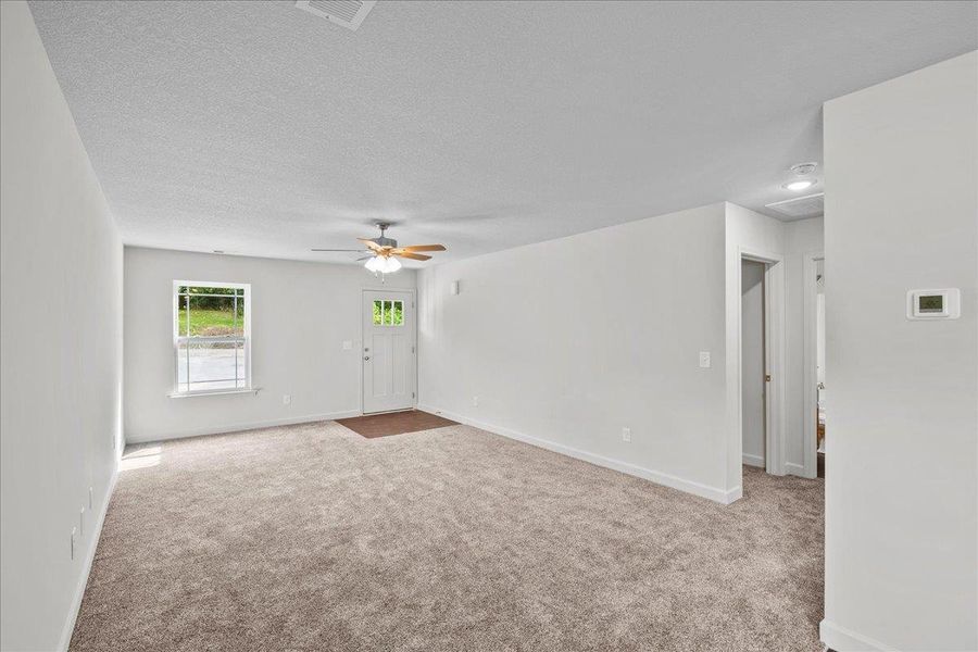 Spacious, unfurnished interior of a new home in Gentry Place, Spartanburg (Image 7).