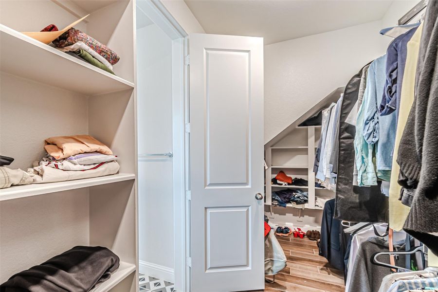 Furnished interior view inside a new home in Bridgeland: Heritage Collection, Cypress (Image 25). Furnished interior view inside a new home in Bridgeland: Heritage Collection, Cypress (Image 25).