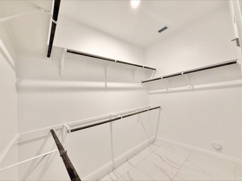 Spacious, unfurnished interior of a new home in Porter Country, Buda (Image 16). Spacious, unfurnished interior of a new home in Porter Country, Buda (Image 16).
