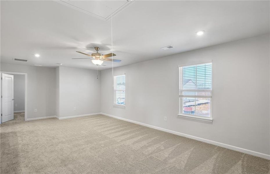 Spacious, unfurnished interior of a new home in Anderson Point, McDonough (Image 15).