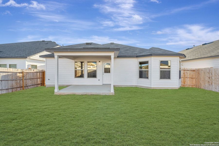 Exterior details and patio area of a home in Winding Brook, San Antonio (Image 3). Exterior details and patio area of a home in Winding Brook, San Antonio (Image 3).