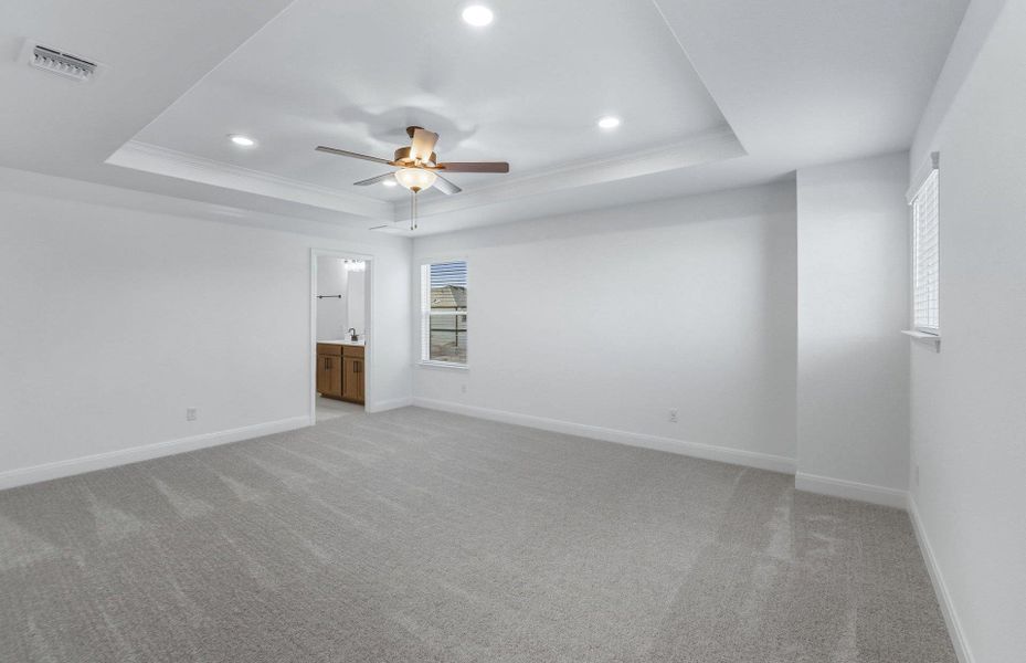 Spacious, unfurnished interior of a new home in Patterson Ranch, Georgetown (Image 14).