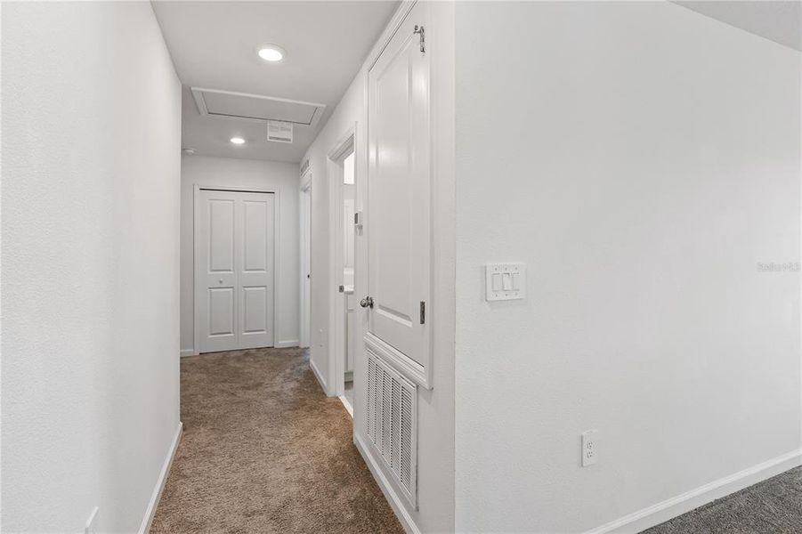 Spacious, unfurnished interior of a new home in Storey Creek: Manor Collection, Kissimmee (Image 29).