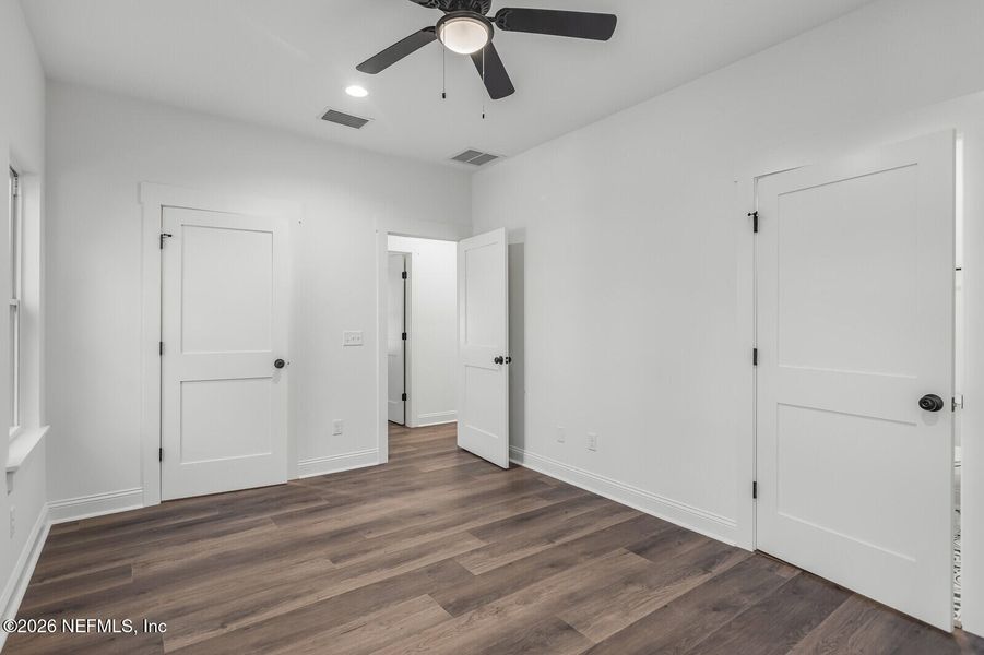 Spacious, unfurnished interior of a new home in , Callahan (Image 14).