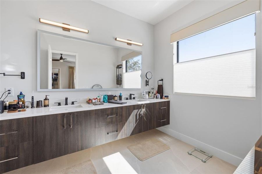 Furnished interior view inside a new home in , Tampa (Image 32).