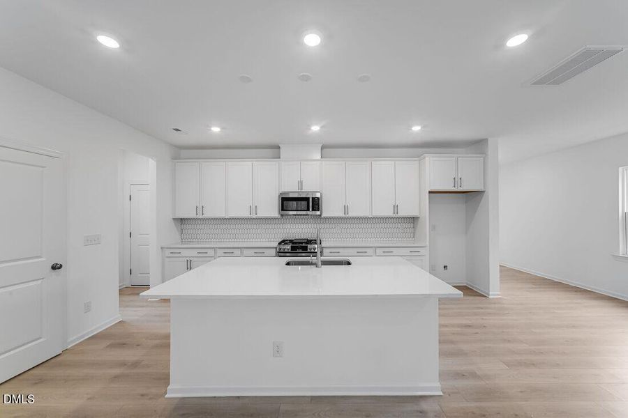 hj-nc-raleigh-eagle-trace-stella-lot-108