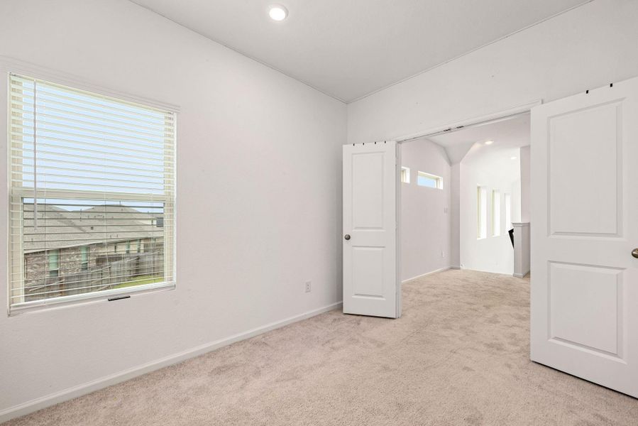 Spacious, unfurnished interior of a new home in Sunterra, Katy (Image 28).