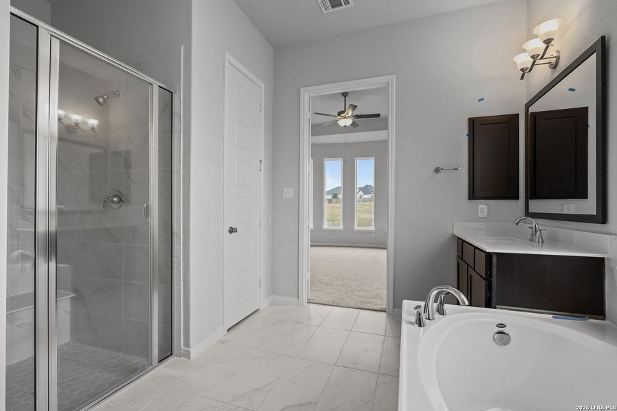 Furnished interior view inside a new home in Homestead, Schertz (Image 8).