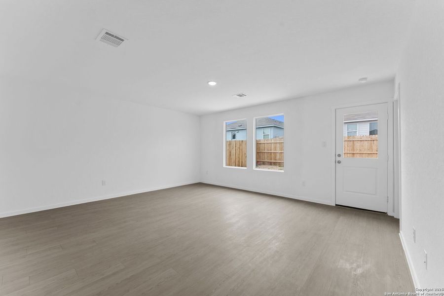 Spacious, unfurnished interior of a new home in Voss Farms: Watermill Collection, New Braunfels (Image 10).