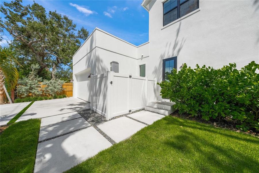 Image 43 of a home in .