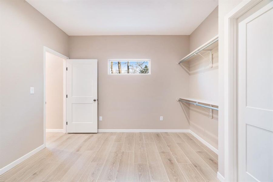 Spacious, unfurnished interior of a new home in , Powderly (Image 24). Spacious, unfurnished interior of a new home in , Powderly (Image 24).