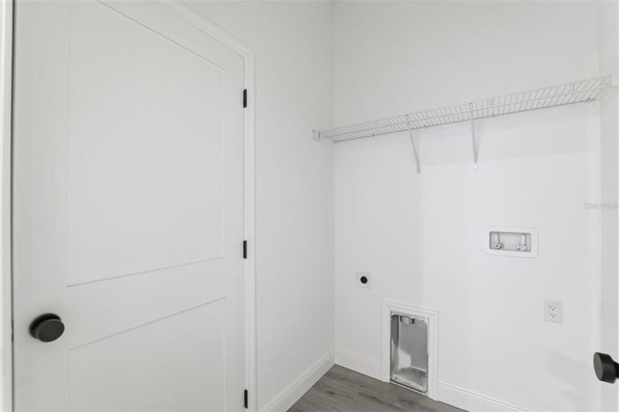 Spacious, unfurnished interior of a new home in , Ocala (Image 17).