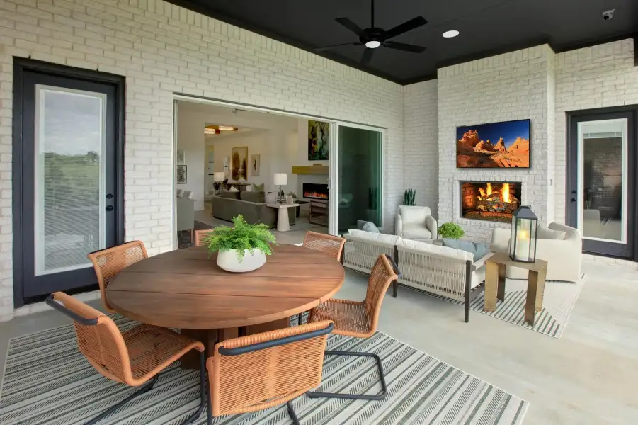 Overlook Outdoor Living Area