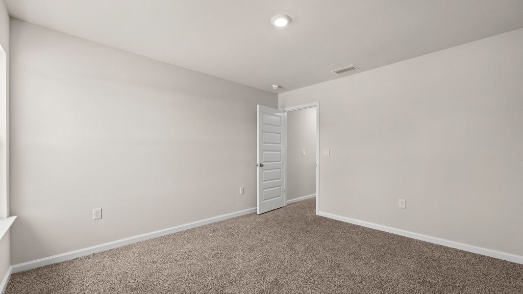 Representative unfurnished interior of a home built from the The Alderbrook by D.R. Horton in Salt Pines, Port Saint Joe (Image 22).