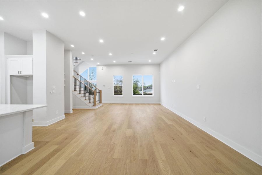 Spacious, unfurnished interior of a new home in , Houston (Image 23).