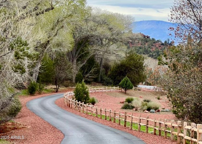 Entering Cross Creek Ranch