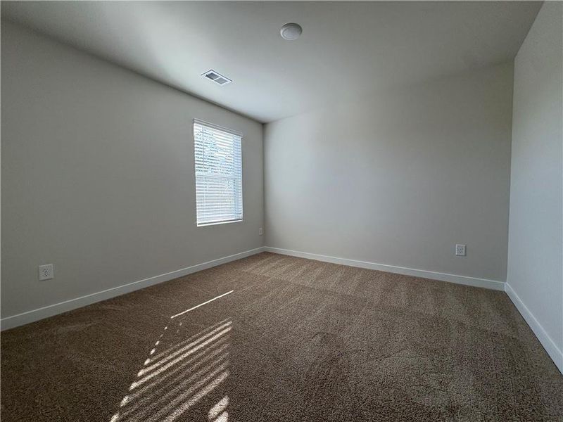 Spacious, unfurnished interior of a new home in Southern Hills, McDonough (Image 25).