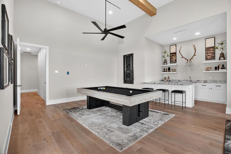 Furnished interior view inside a new home in , Strawn (Image 29).