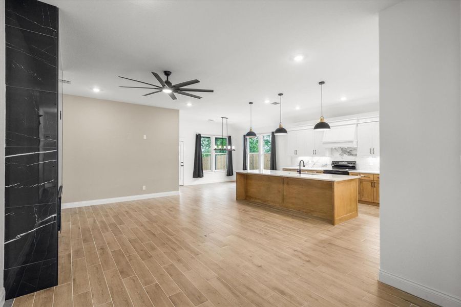 Image 33 of a home in .
