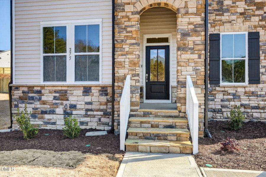 DC 125 Selma French Country-02