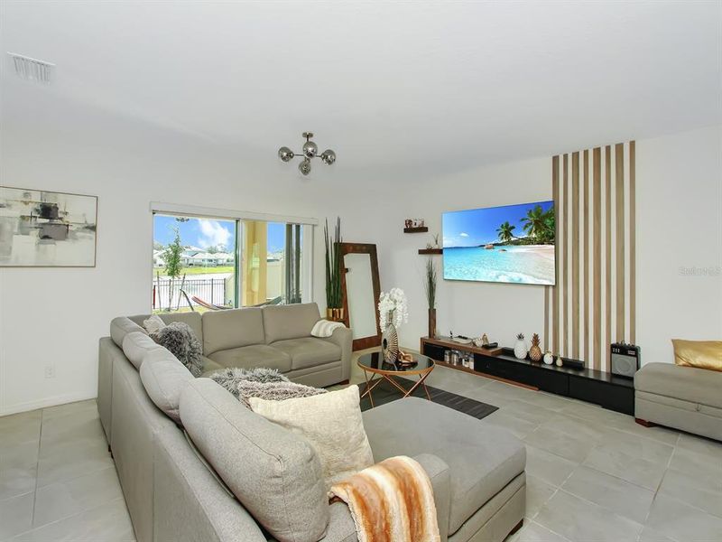 Furnished interior view inside a new home in , Kissimmee (Image 13).