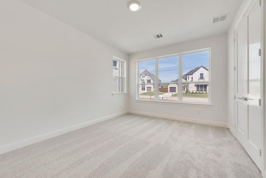 Spacious, unfurnished interior of a new home in Breezy Hill, Rockwall (Image 26). Spacious, unfurnished interior of a new home in Breezy Hill, Rockwall (Image 26).