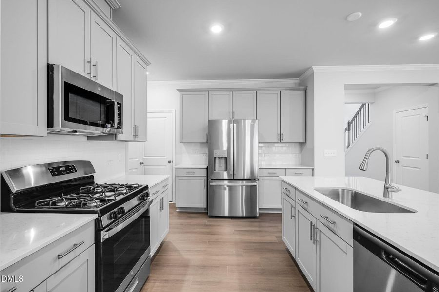 SUN_Sagecroft_Pic_Davidson_QMI_104_Kitch