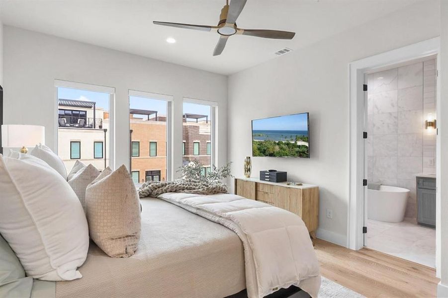 Furnished interior view inside a new home in , Grapevine (Image 30).