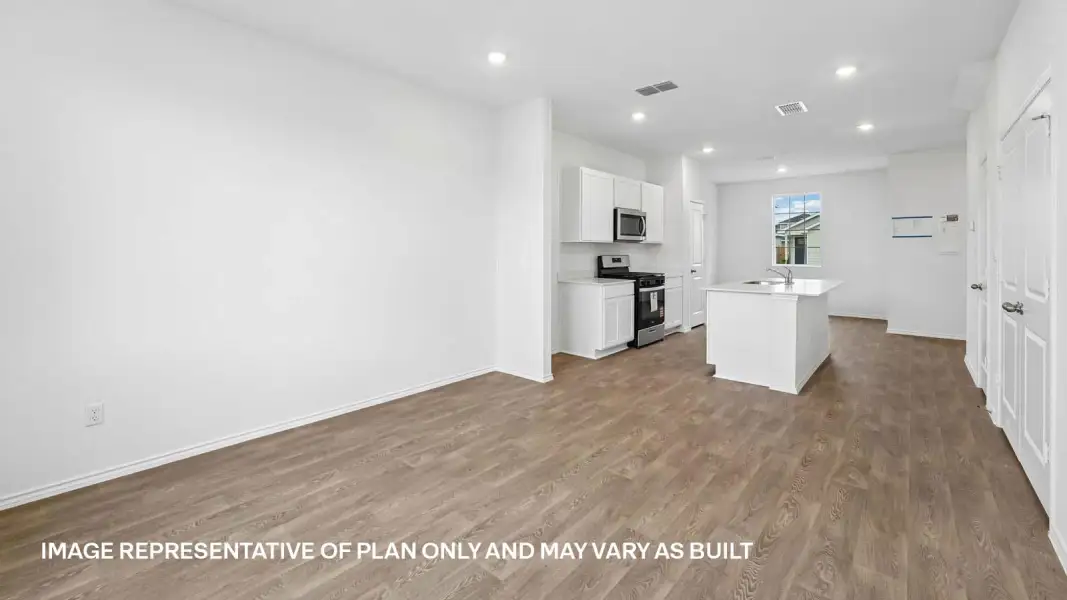 Spacious, unfurnished interior of a new home in Valverde, Bastrop (Image 16).