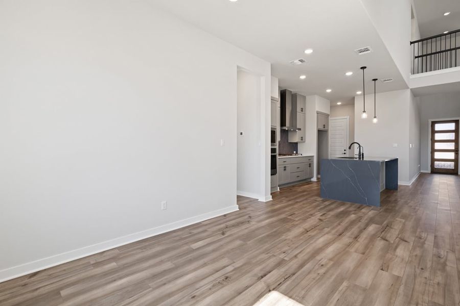 Spacious, unfurnished interior of a new home in Park Collection at Lariat, Liberty Hill (Image 39).