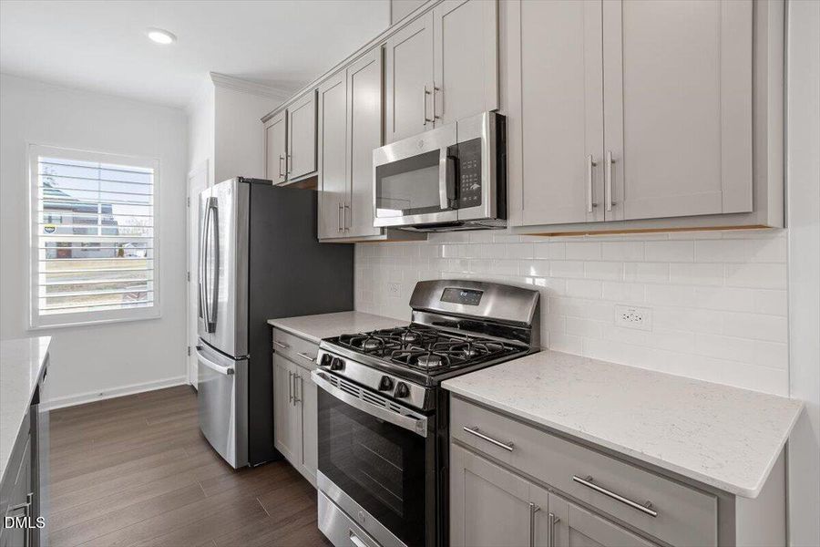 23-689 Mirkwood Ave [2903610]_23