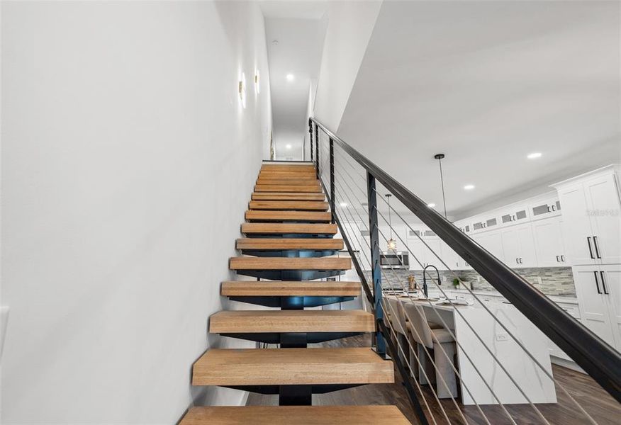 Image 35 of a home in .