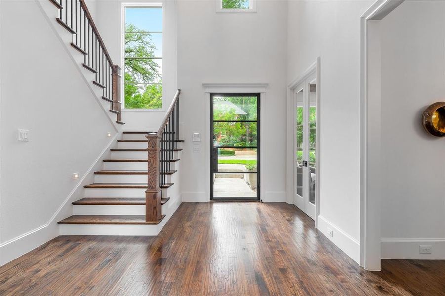 Spacious, unfurnished interior of a new home in , University Park (Image 21).