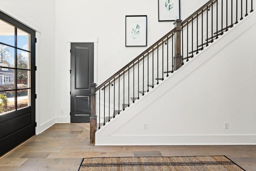 Spacious, unfurnished interior of a new home in Arden on Lanier, Cumming (Image 19).