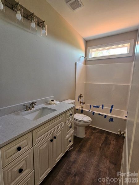 Image 11 of a home in .