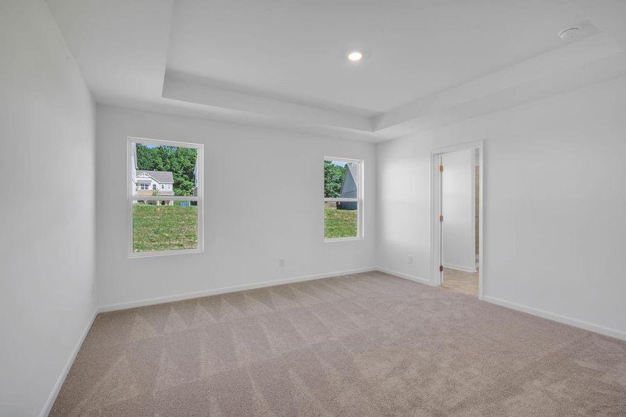 Spacious, unfurnished interior of a new home in Heritage River, Euharlee (Image 30).