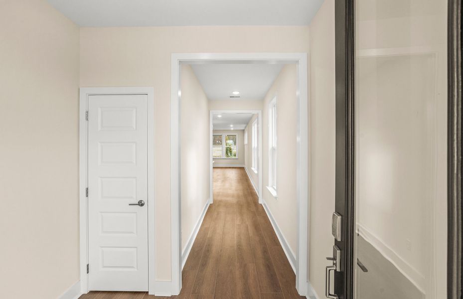 Spacious, unfurnished interior of a new home in Del Webb Barton Village, Lebanon (Image 12). Spacious, unfurnished interior of a new home in Del Webb Barton Village, Lebanon (Image 12).