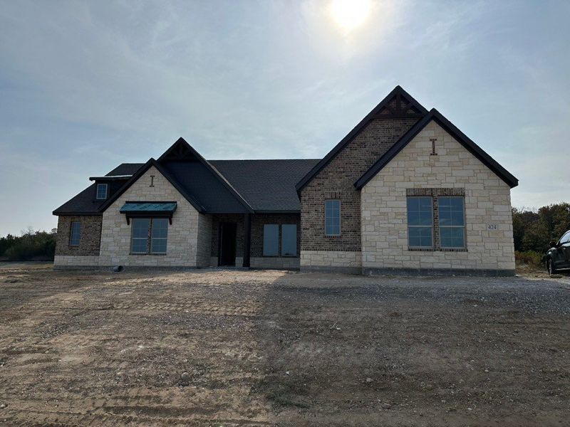 Image 10 of a home in Eagle Ridge Estates.