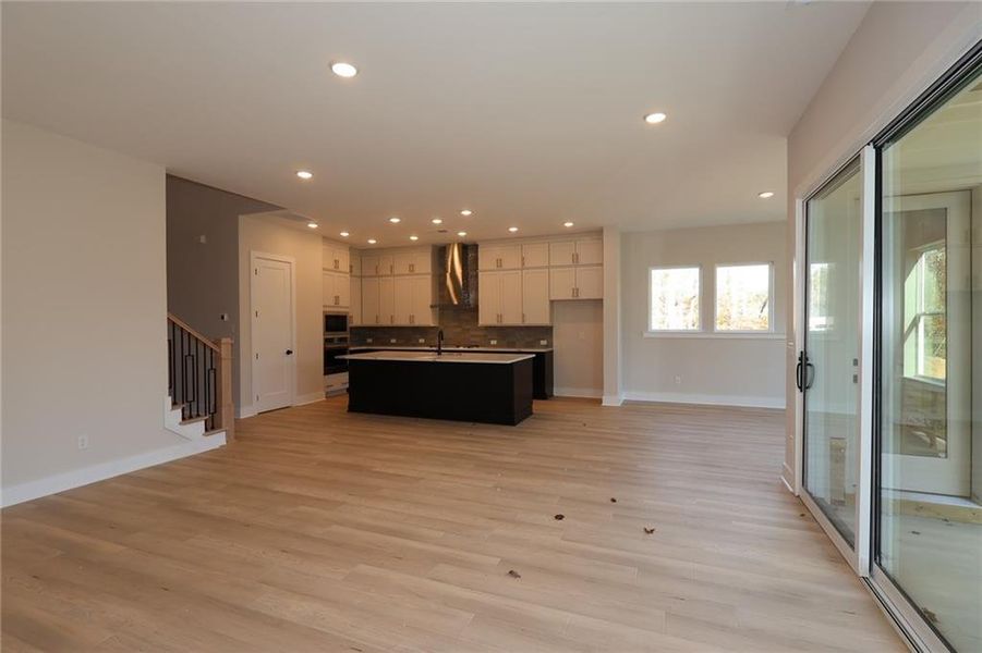 Spacious, unfurnished interior of a new home in Settingdown Farms, Cumming (Image 8).