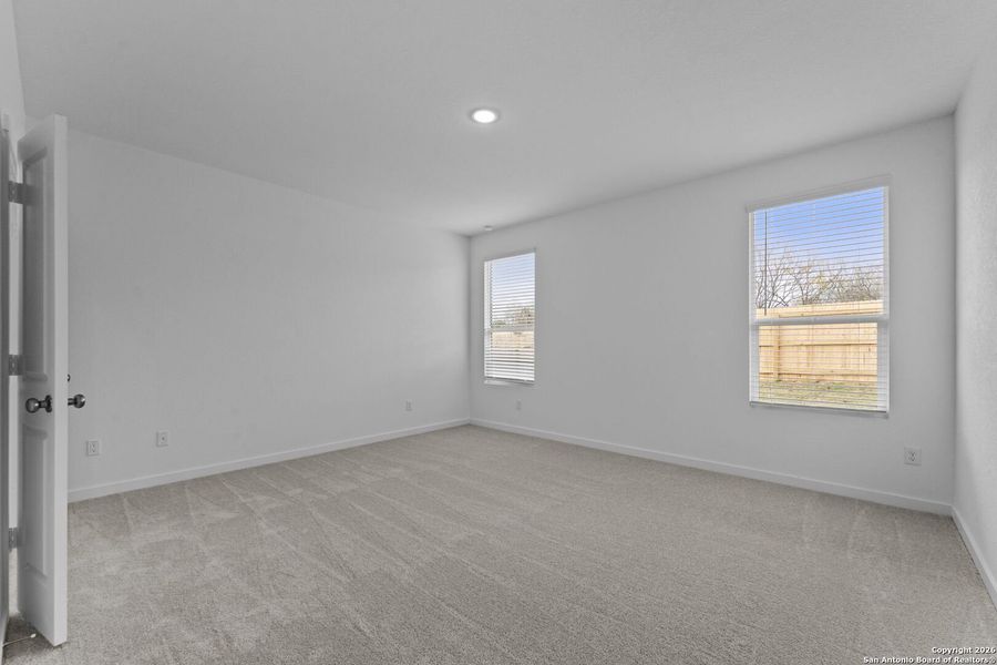 Spacious, unfurnished interior of a new home in , New Braunfels (Image 22).