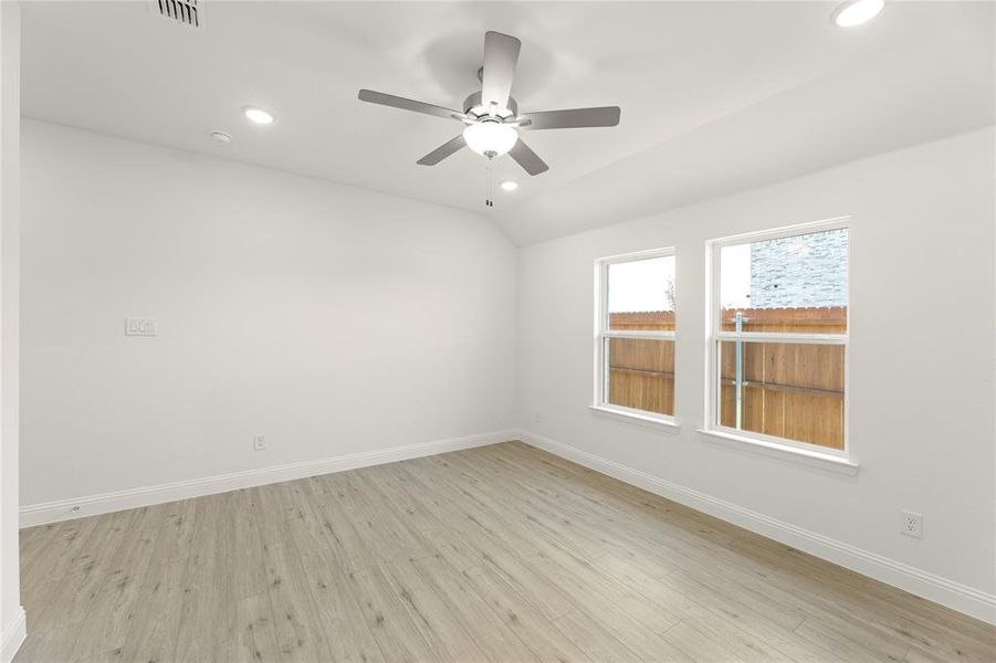 10. 4047 Bedford - Game 10. 4047 Bedford - Game