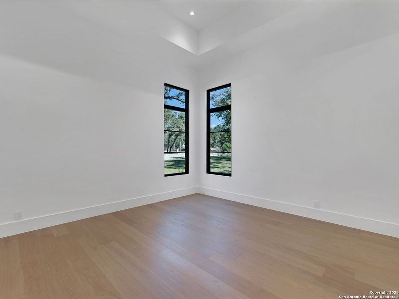 Spacious, unfurnished interior of a new home in , San Antonio (Image 22).