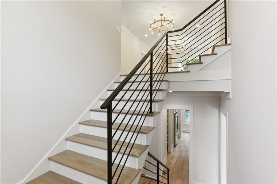 Spacious, unfurnished interior of a new home in , Atlanta (Image 10).