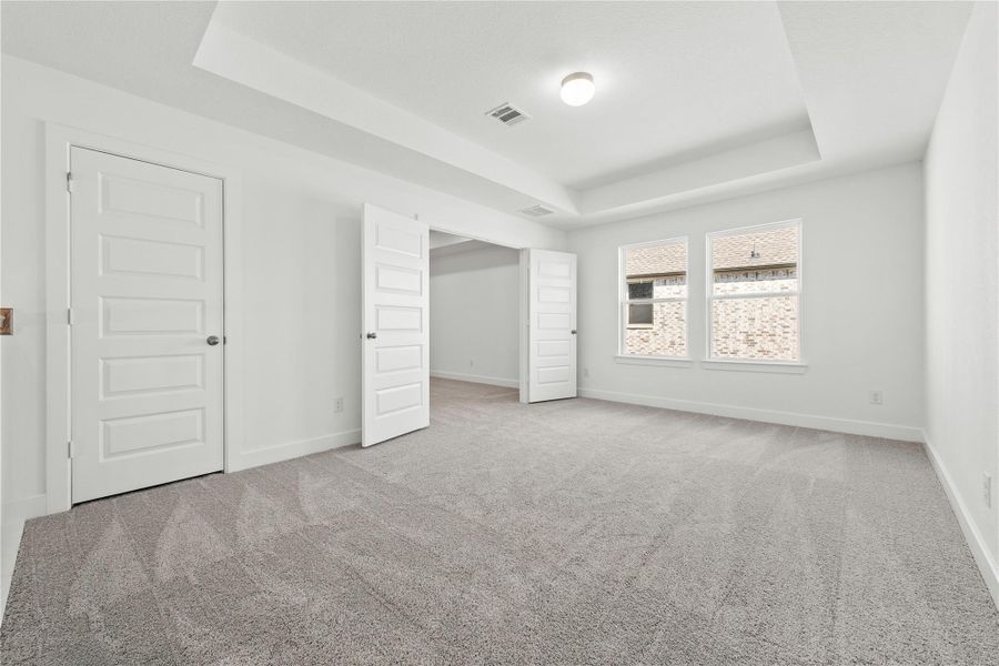 Representative image. Features, specifications, selections and colors may vary.