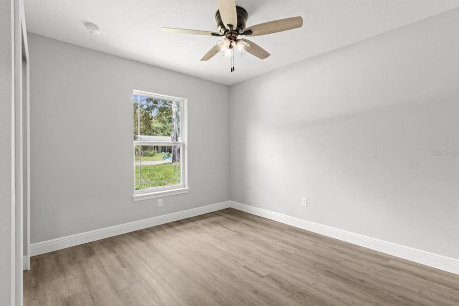 Spacious, unfurnished interior of a new home in , Citrus Springs (Image 14).