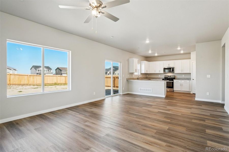 Spacious, unfurnished interior of a new home in Cottonwood Greens, Fort Lupton (Image 13). Spacious, unfurnished interior of a new home in Cottonwood Greens, Fort Lupton (Image 13).